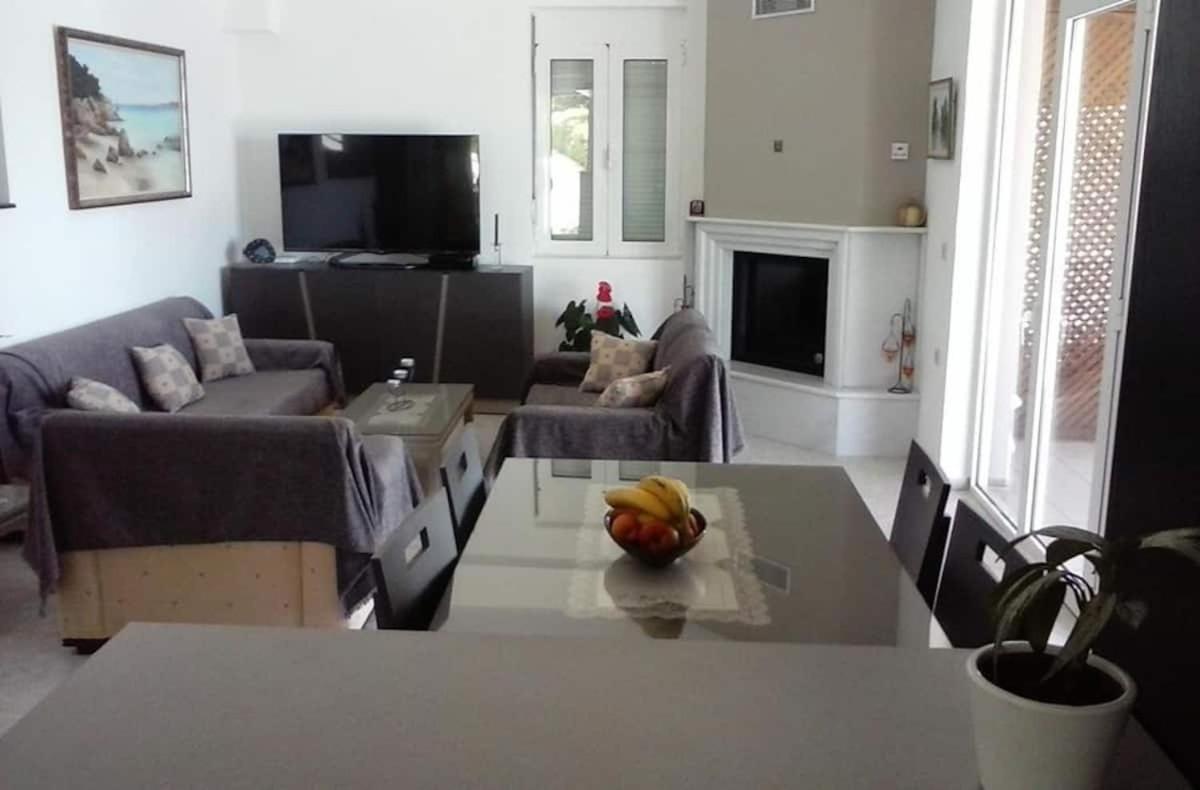 Villa Elgini 플라키아스 외부 사진